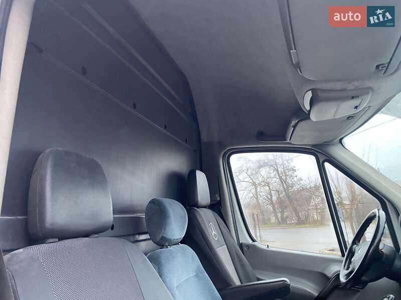 Грузовой фургон Mercedes-Benz Sprinter 2008 в Могилев-Подольске