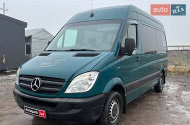 Вантажопасажирський фургон Mercedes-Benz Sprinter 2011 в Львові