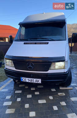 Вантажний фургон Mercedes-Benz Sprinter 1998 в Вижниці