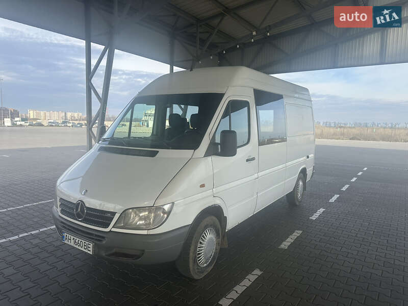 Грузопассажирский фургон Mercedes-Benz Sprinter 2004 в Одессе