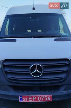 Грузопассажирский фургон Mercedes-Benz Sprinter 2021 в 