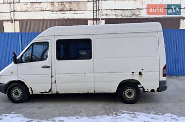 Грузопассажирский фургон Mercedes-Benz Sprinter 2004 в Ровно