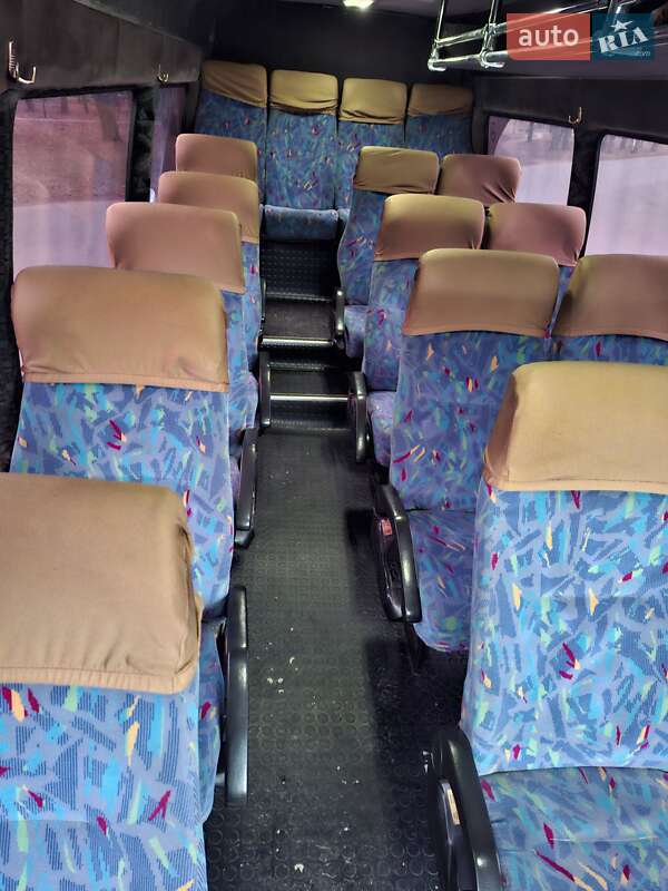 Туристический / Междугородний автобус Mercedes-Benz Sprinter 1999 в Носовке фото 4 Туристический / Междугородний автобус Mercedes-Benz Sprinter 1999 в Носовке