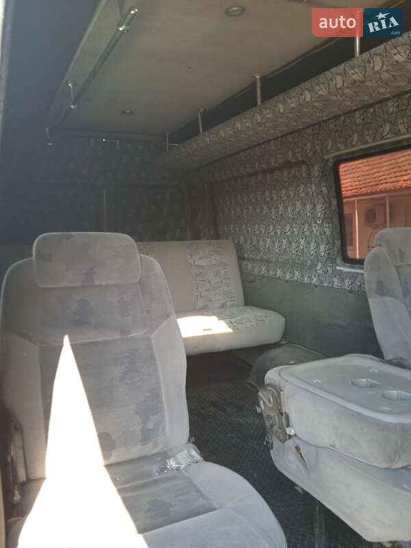 Микроавтобус Mercedes-Benz Sprinter 2004 в Берегово