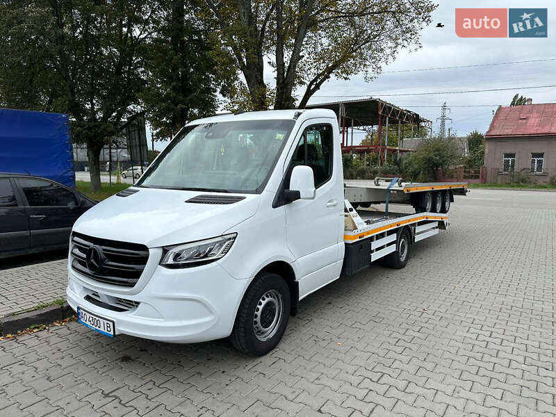 Автовоз Mercedes-Benz Sprinter 2018 в Мукачевому