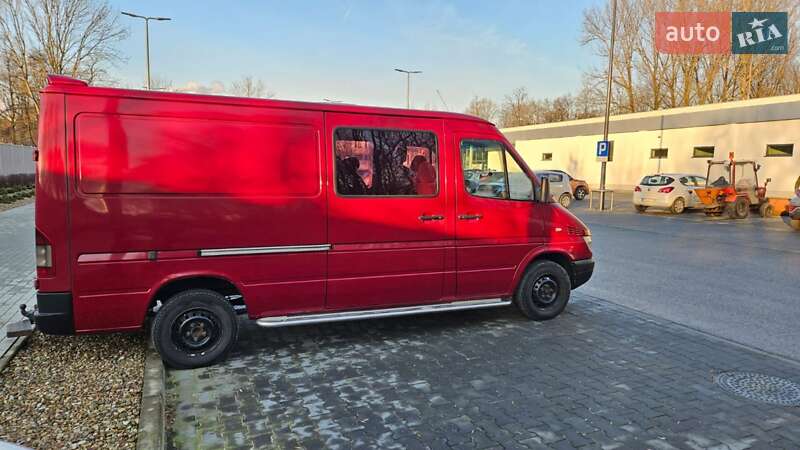 Микроавтобус Mercedes-Benz Sprinter 2004 в Калуше