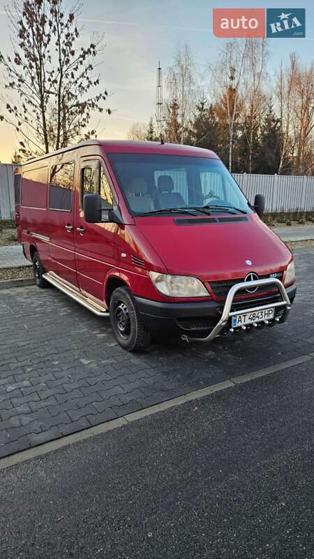 Микроавтобус Mercedes-Benz Sprinter 2004 в Калуше