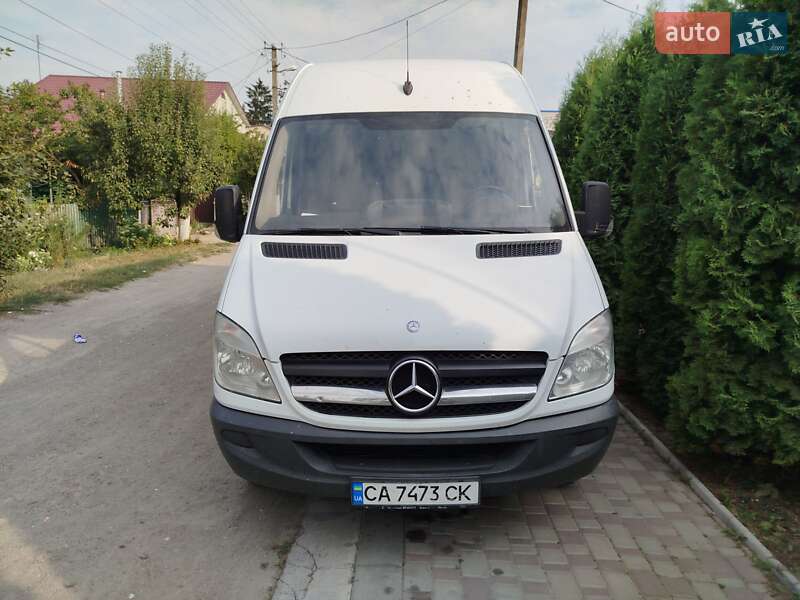 Грузовой фургон Mercedes-Benz Sprinter 2011 в Умани