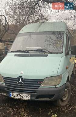 Вантажопасажирський фургон Mercedes-Benz Sprinter 2002 в Кривому Розі