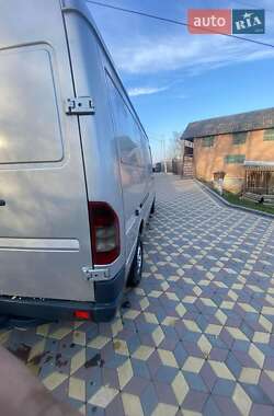 Грузовой фургон Mercedes-Benz Sprinter 2003 в Сельцо