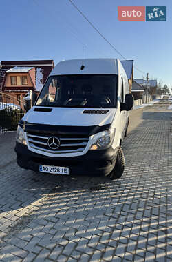 Вантажний фургон Mercedes-Benz Sprinter 2017 в Тячеві