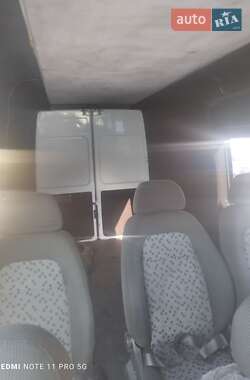 Микроавтобус Mercedes-Benz Sprinter 2000 в 