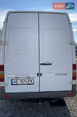 Вантажний фургон Mercedes-Benz Sprinter 2000 в Києві