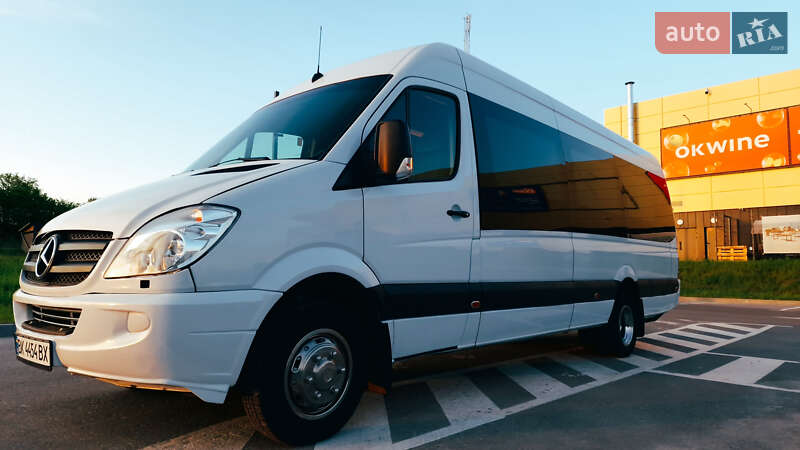 Туристический / Междугородний автобус Mercedes-Benz Sprinter 2012 в Ровно