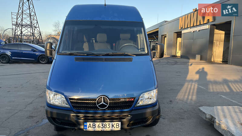 Грузопассажирский фургон Mercedes-Benz Sprinter 2005 в Виннице