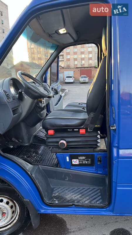 Грузопассажирский фургон Mercedes-Benz Sprinter 2005 в Виннице