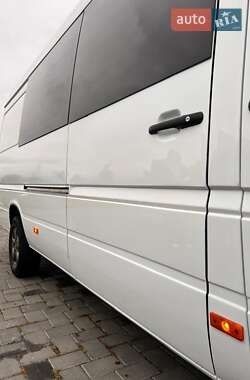 Микроавтобус Mercedes-Benz Sprinter 2004 в Сторожинце