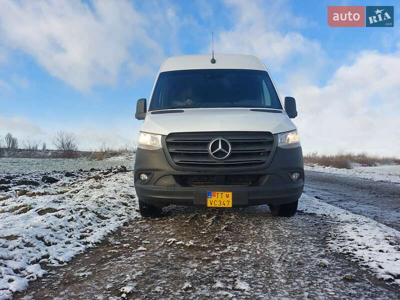 Mercedes-Benz Sprinter 2021