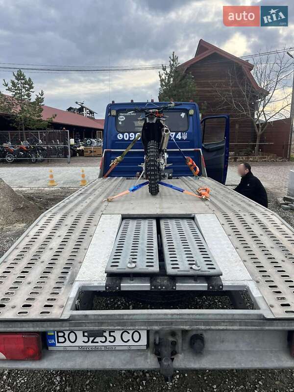 Эвакуатор Mercedes-Benz Sprinter 2006 в Монастыриске