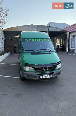 Грузовой фургон Mercedes-Benz Sprinter 2005 в 