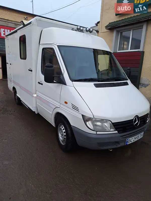 Дом на колесах Mercedes-Benz Sprinter 2001 в 