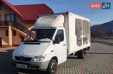 Грузовой фургон Mercedes-Benz Sprinter 2005 в 