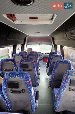 Микроавтобус Mercedes-Benz Sprinter 2001 в 