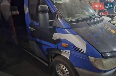 Грузовой фургон Mercedes-Benz Sprinter 2005 в 