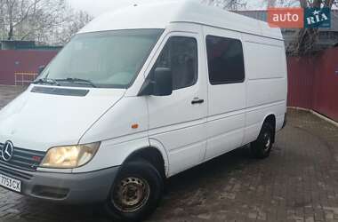 Грузопассажирский фургон Mercedes-Benz Sprinter 2002 в Николаеве