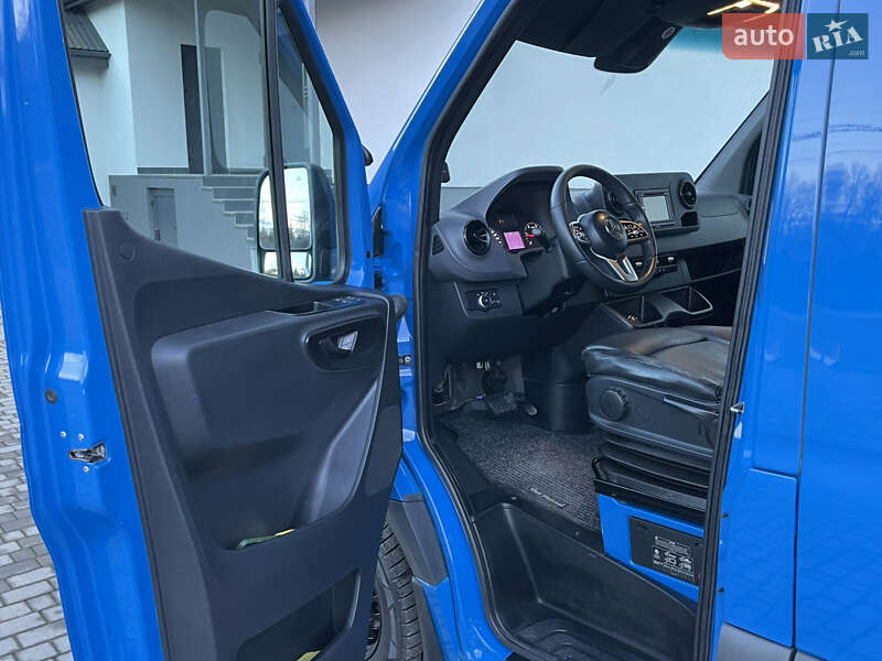 Грузовой фургон Mercedes-Benz Sprinter 2020 в Калуше