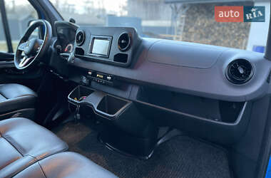 Грузовой фургон Mercedes-Benz Sprinter 2020 в 