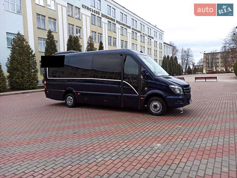 Туристический / Междугородний автобус Mercedes-Benz Sprinter 2015 в Сумах