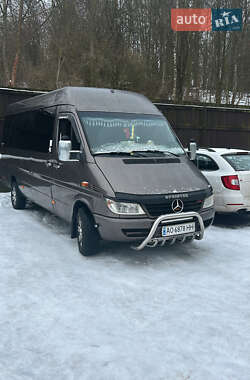 Микроавтобус Mercedes-Benz Sprinter 2005 в Рахове