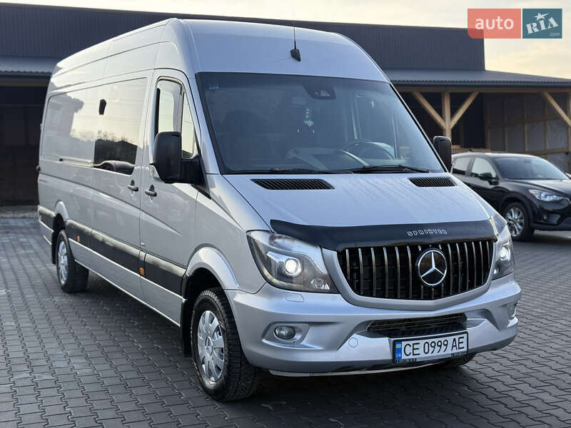 Вантажний фургон Mercedes-Benz Sprinter 2015 в Чернівцях