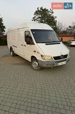 Грузовой фургон Mercedes-Benz Sprinter 2004 в Сельцо