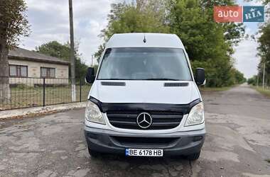 Вантажний фургон Mercedes-Benz Sprinter 2012 в Первомайську