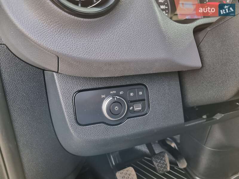 Грузовой фургон Mercedes-Benz Sprinter 2020 в Черновцах