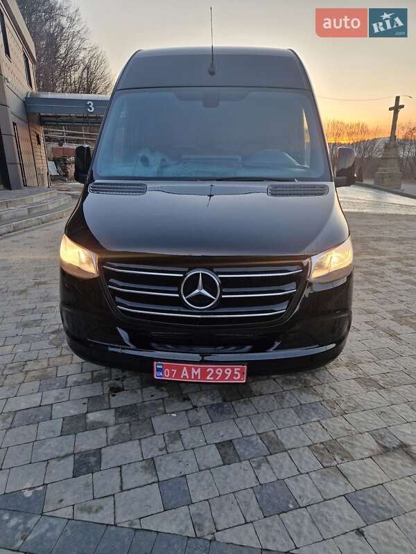 Вантажний фургон Mercedes-Benz Sprinter 2020 в Тячеві