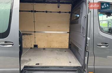 Вантажний фургон Mercedes-Benz Sprinter 2019 в 