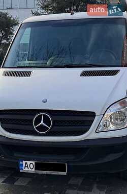 Вантажний фургон Mercedes-Benz Sprinter 2013 в Ужгороді