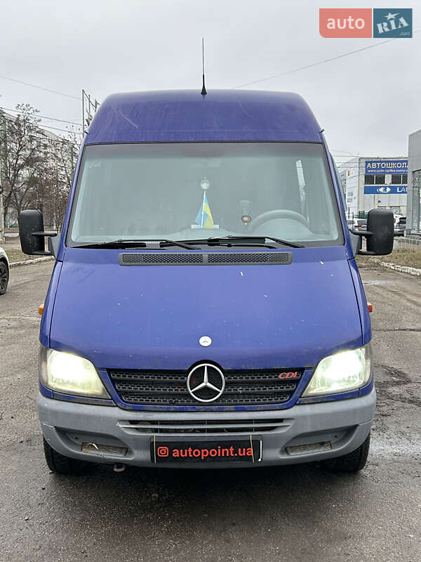 Грузопассажирский фургон Mercedes-Benz Sprinter 2004 в Сумах