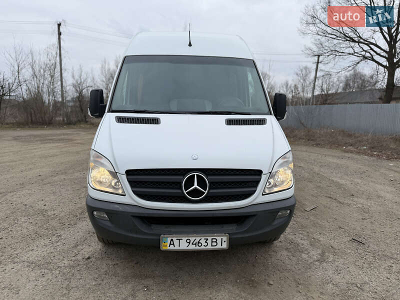Вантажопасажирський фургон Mercedes-Benz Sprinter 2010 в Коломиї фото 7 Вантажопасажирський фургон Mercedes-Benz Sprinter 2010 в Коломиї