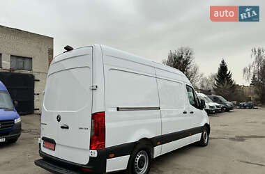 Грузовой фургон Mercedes-Benz Sprinter 2020 в 