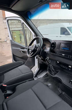 Грузовой фургон Mercedes-Benz Sprinter 2020 в 