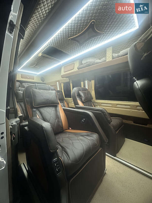 Микроавтобус Mercedes-Benz Sprinter 2017 в Луцке фото 26 Микроавтобус Mercedes-Benz Sprinter 2017 в Луцке