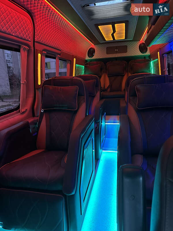 Микроавтобус Mercedes-Benz Sprinter 2017 в Луцке фото 40 Микроавтобус Mercedes-Benz Sprinter 2017 в Луцке