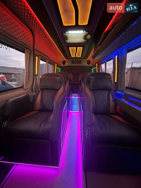 Микроавтобус Mercedes-Benz Sprinter 2017 в Луцке фото 39 Микроавтобус Mercedes-Benz Sprinter 2017 в Луцке