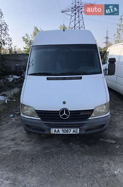 Вантажопасажирський фургон Mercedes-Benz Sprinter 2000 в Києві