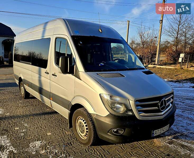 Микроавтобус Mercedes-Benz Sprinter 2010 в 