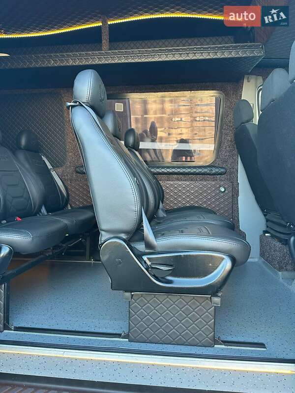 Мікроавтобус Mercedes-Benz Sprinter 2016 в Тячеві